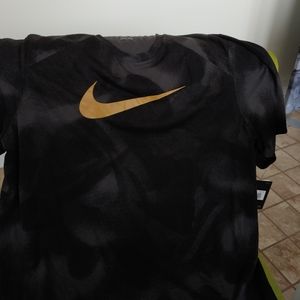 Nike dri fit t shirt